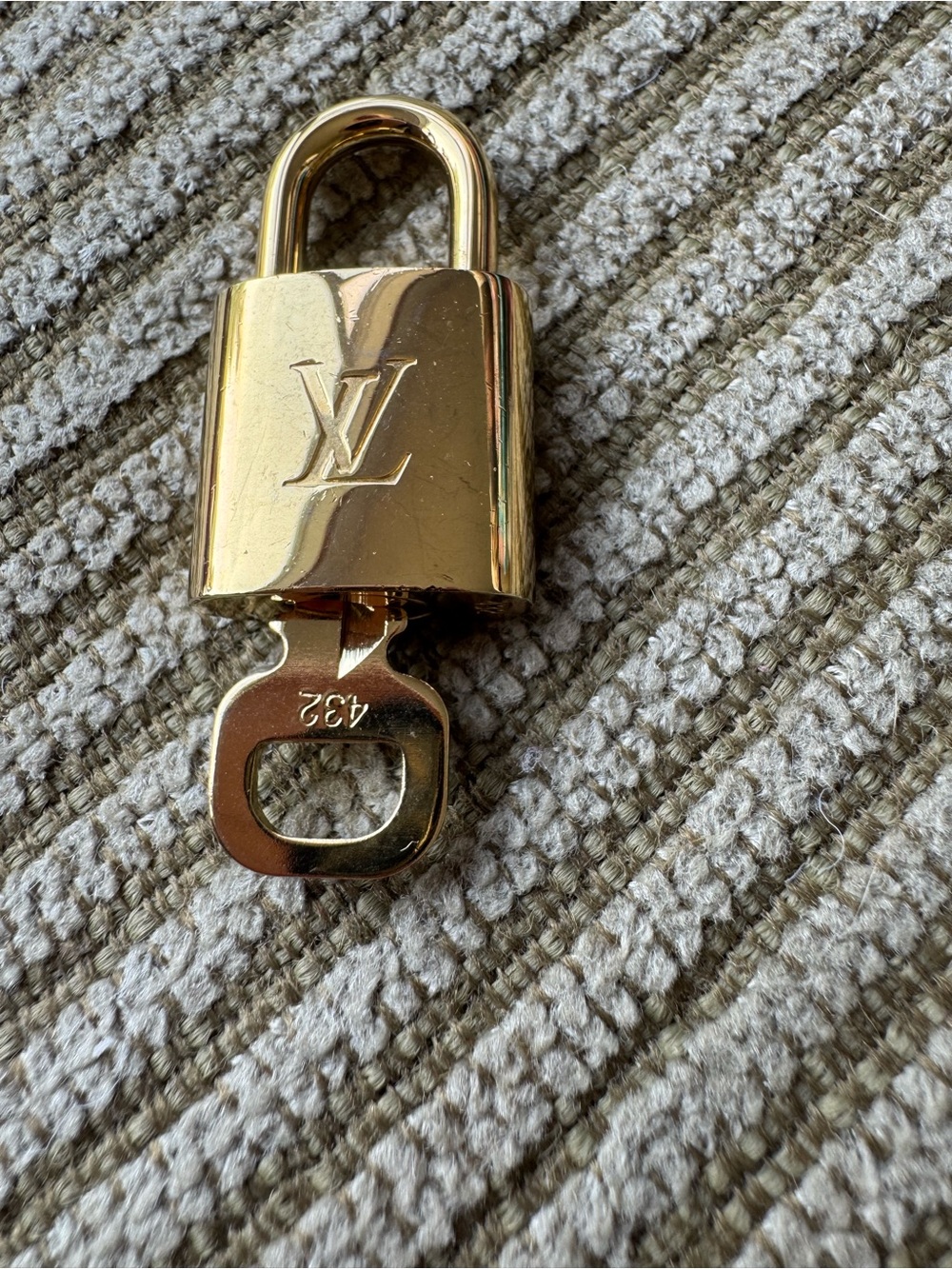 Louis Vuitton Gold Tone Brass Padlock & Key #432